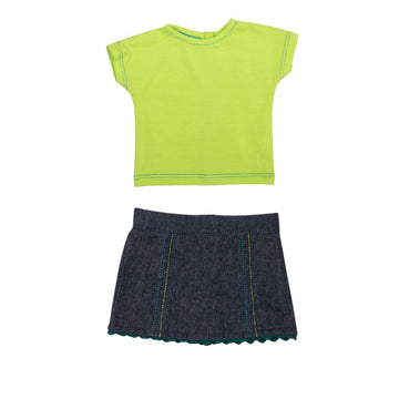 XKC20 Green t-shirt and jean skirt
